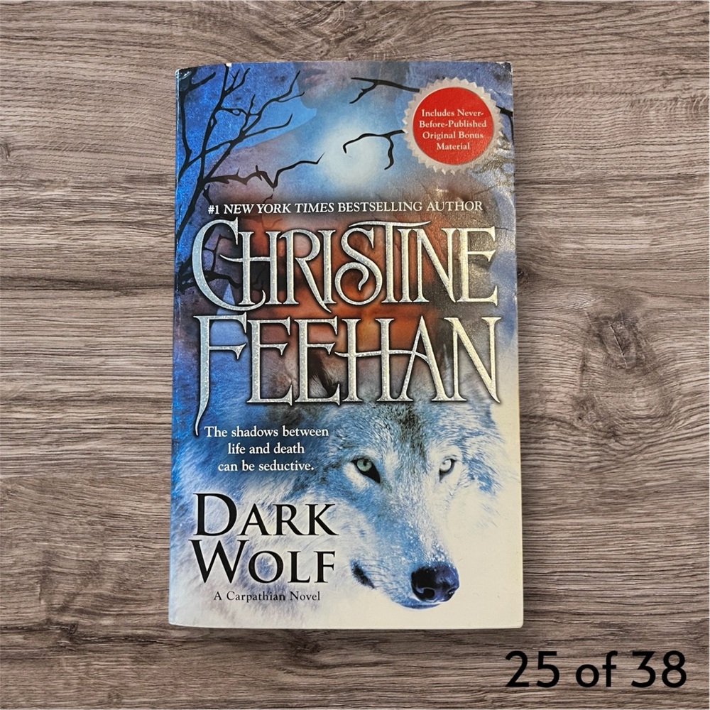 Christine Feehan 'Dark Wolf' Book